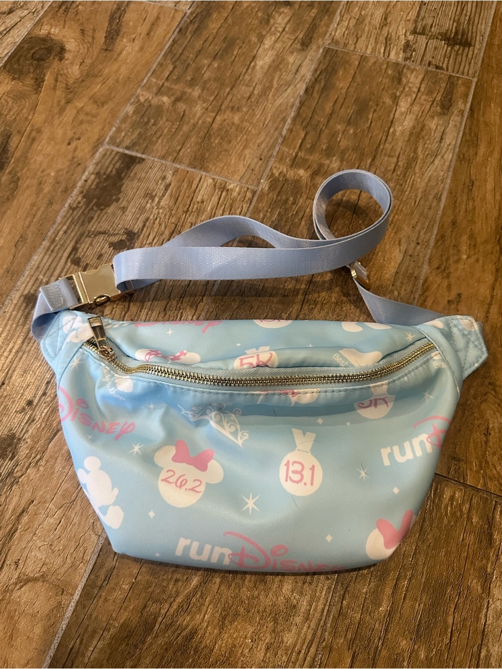 NWOT Light Blue RunDisney Fanny Pack/ Crossbody Purse